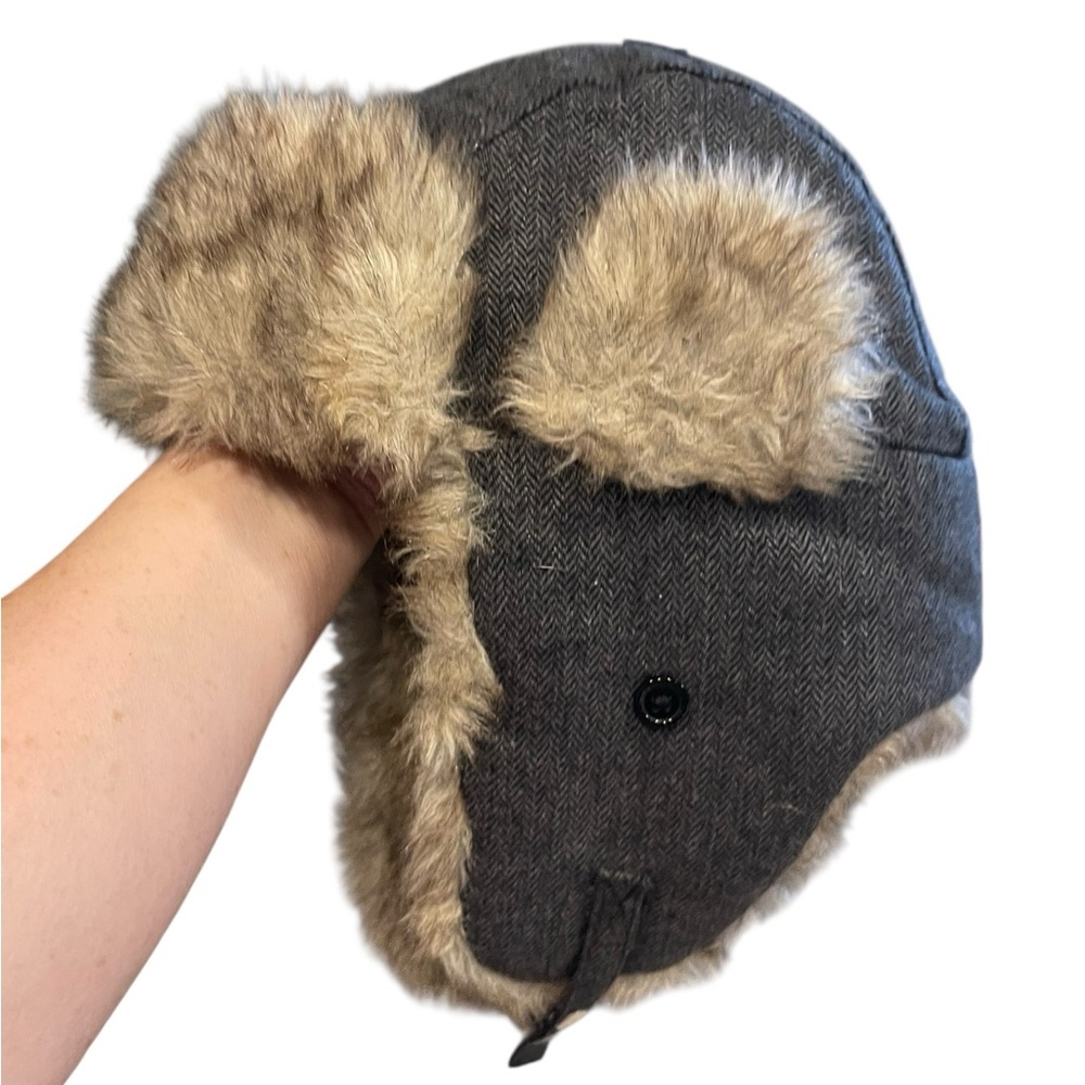 Urban Pipeline Faux Fur Trapper Hat Gray Tweed Quilted Lining Chin Strap Unisex
